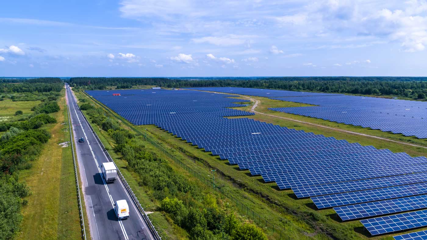 CET Technology, Vorteile von Photovoltaikfür Unternehmen und Kommunen